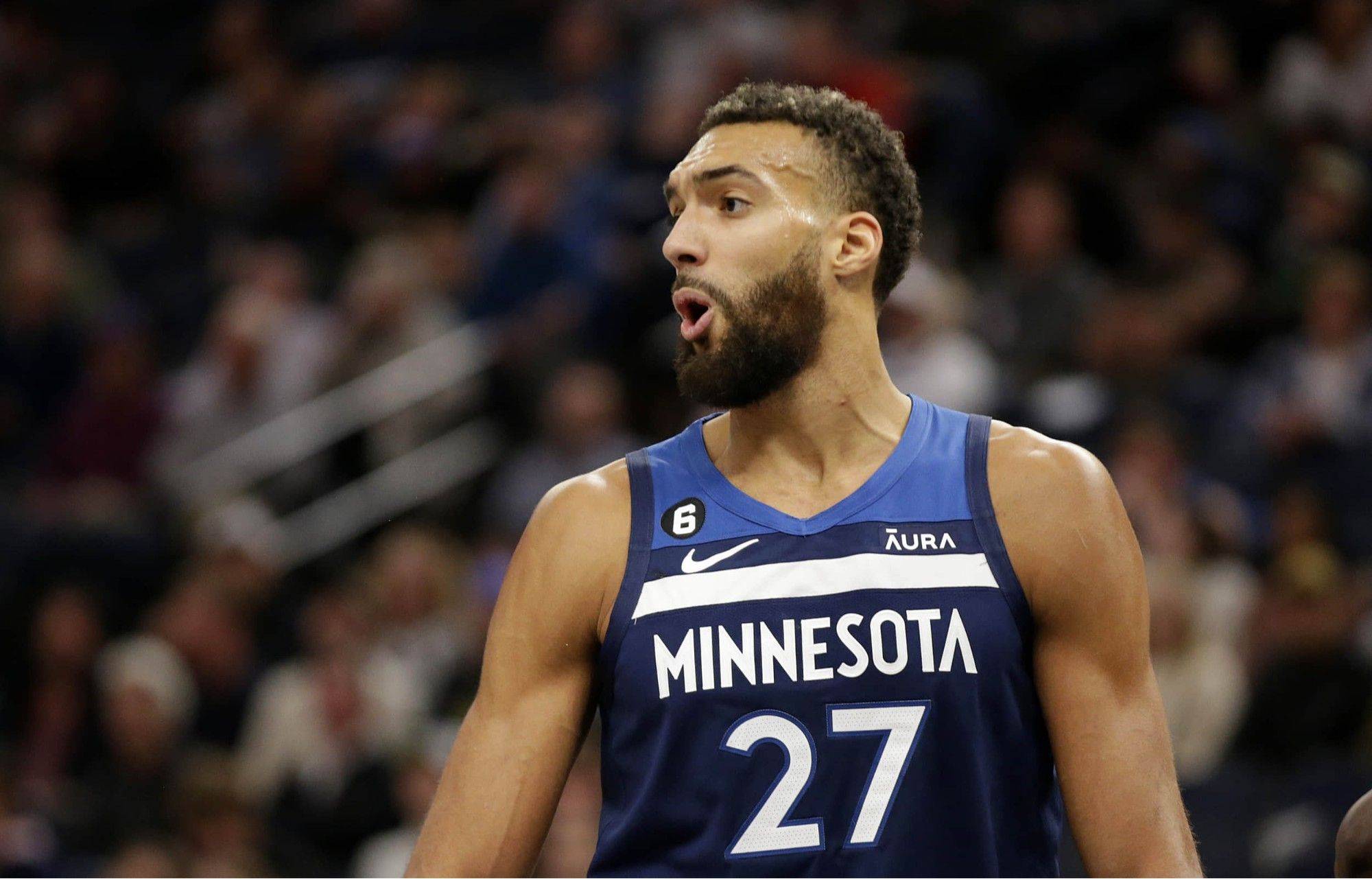 终于回暖！戈贝尔砍13分本轮系列赛新高，前3场合计仅得14分